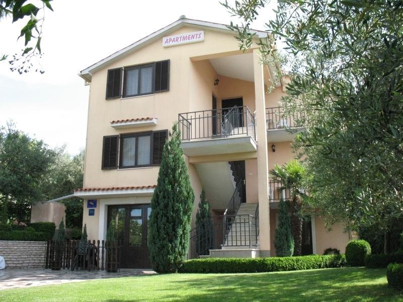 Apartment Pokrajac Ровиньско село Номер фото
