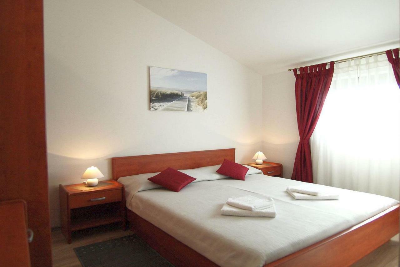 Apartment Pokrajac Ровиньско село Экстерьер фото